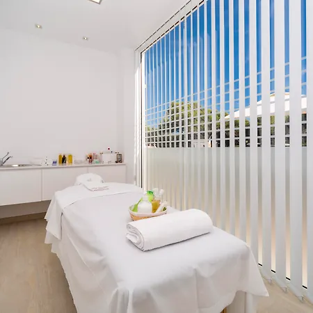 מלון Globales Lord Nelson (adults Only) 4*