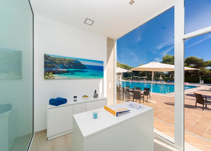 Globales Lord Nelson - Only Adults 4*