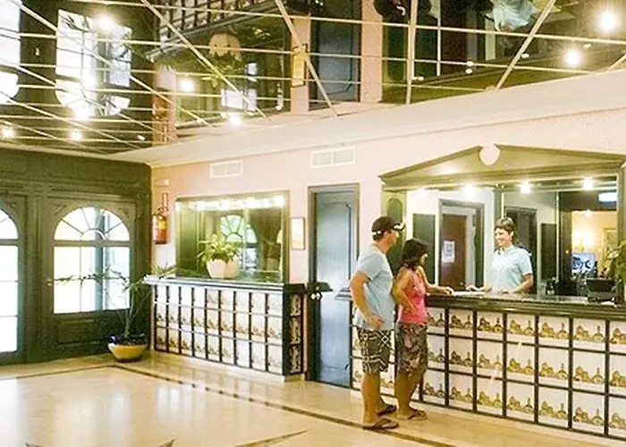 Globales Lord Nelson - Only Adults Santo Tomás