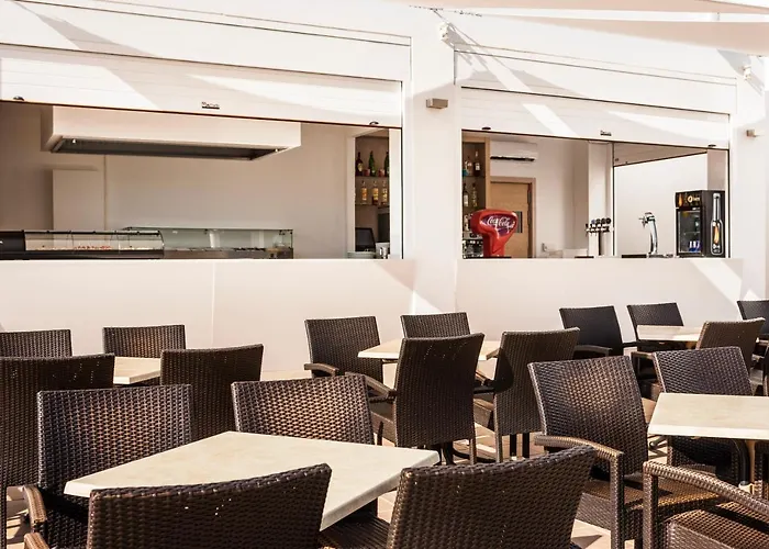 Globales Lord Nelson - Only Adults